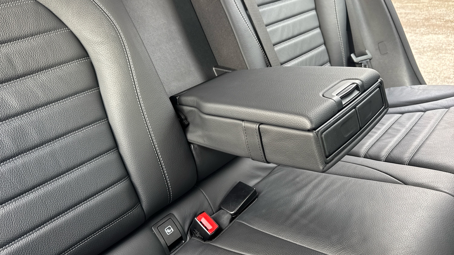 Used Mercedes-Benz GLC 2022 for sale - 77475528: Photo 36