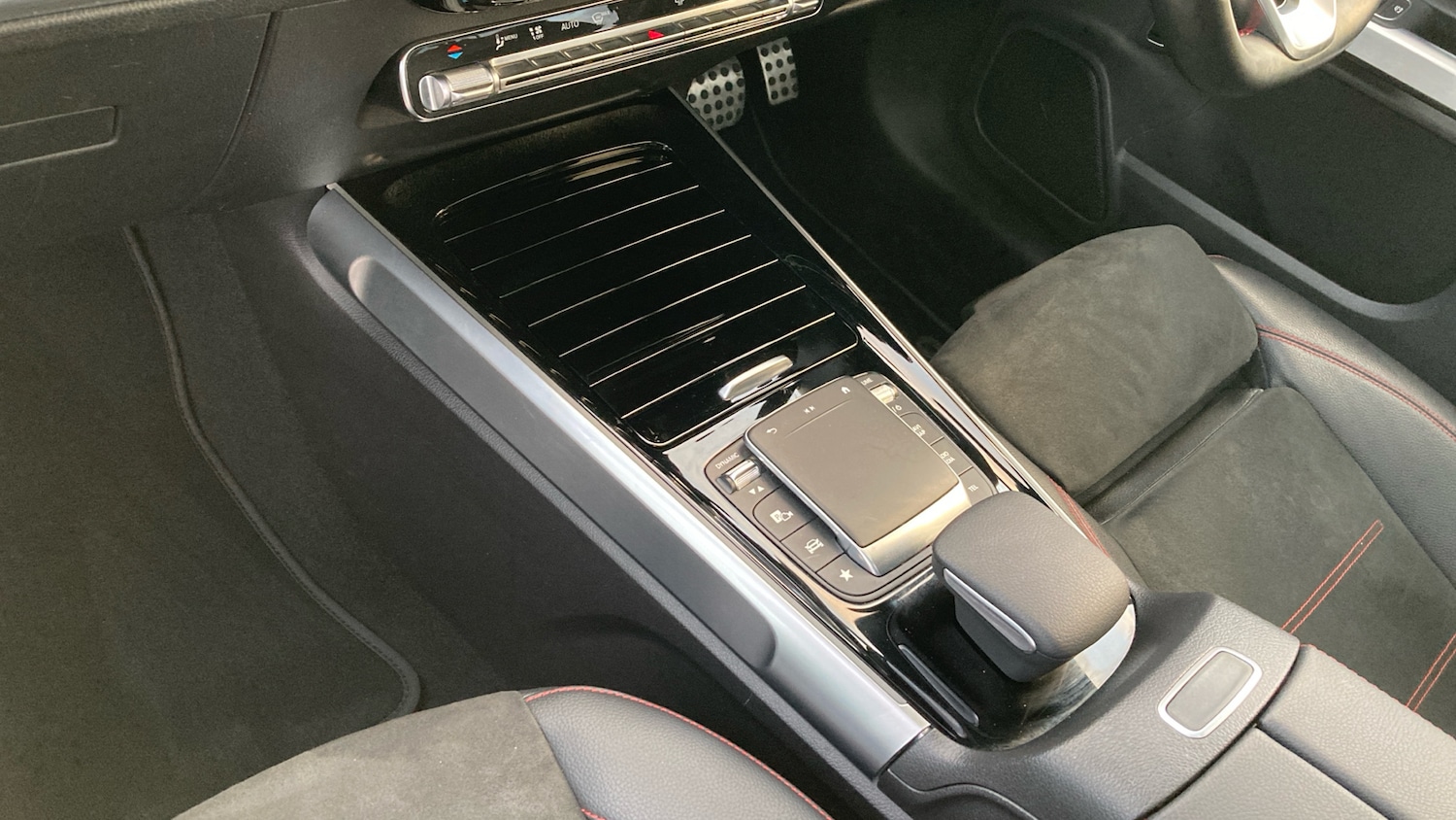 Used Mercedes-Benz EQB 2022 for sale - 76777935: Photo 13