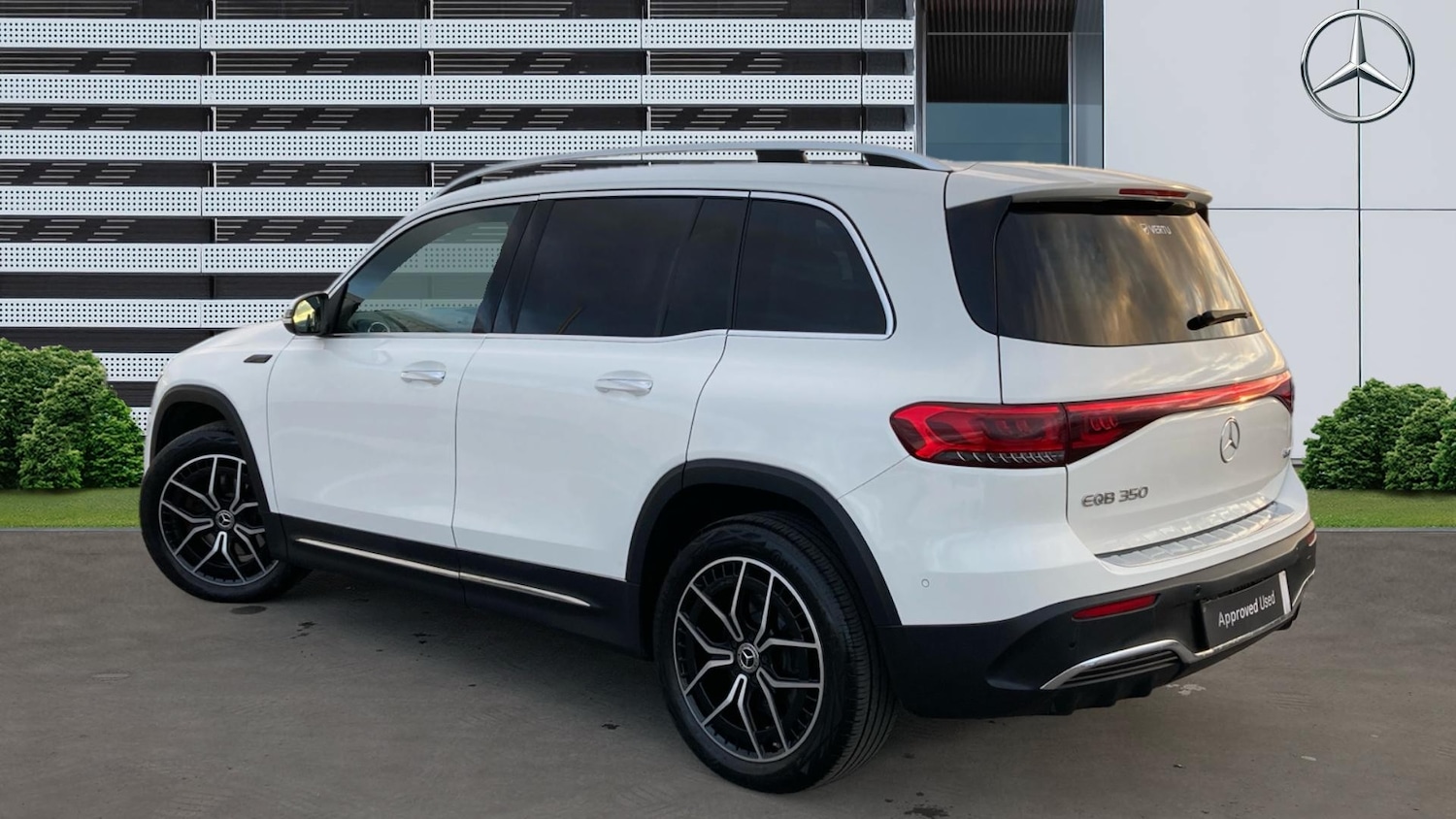 Used Mercedes-Benz EQB 2022 for sale - 76777935: Photo 2