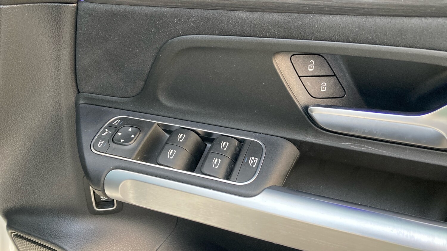 Used Mercedes-Benz EQB 2022 for sale - 76777935: Photo 35