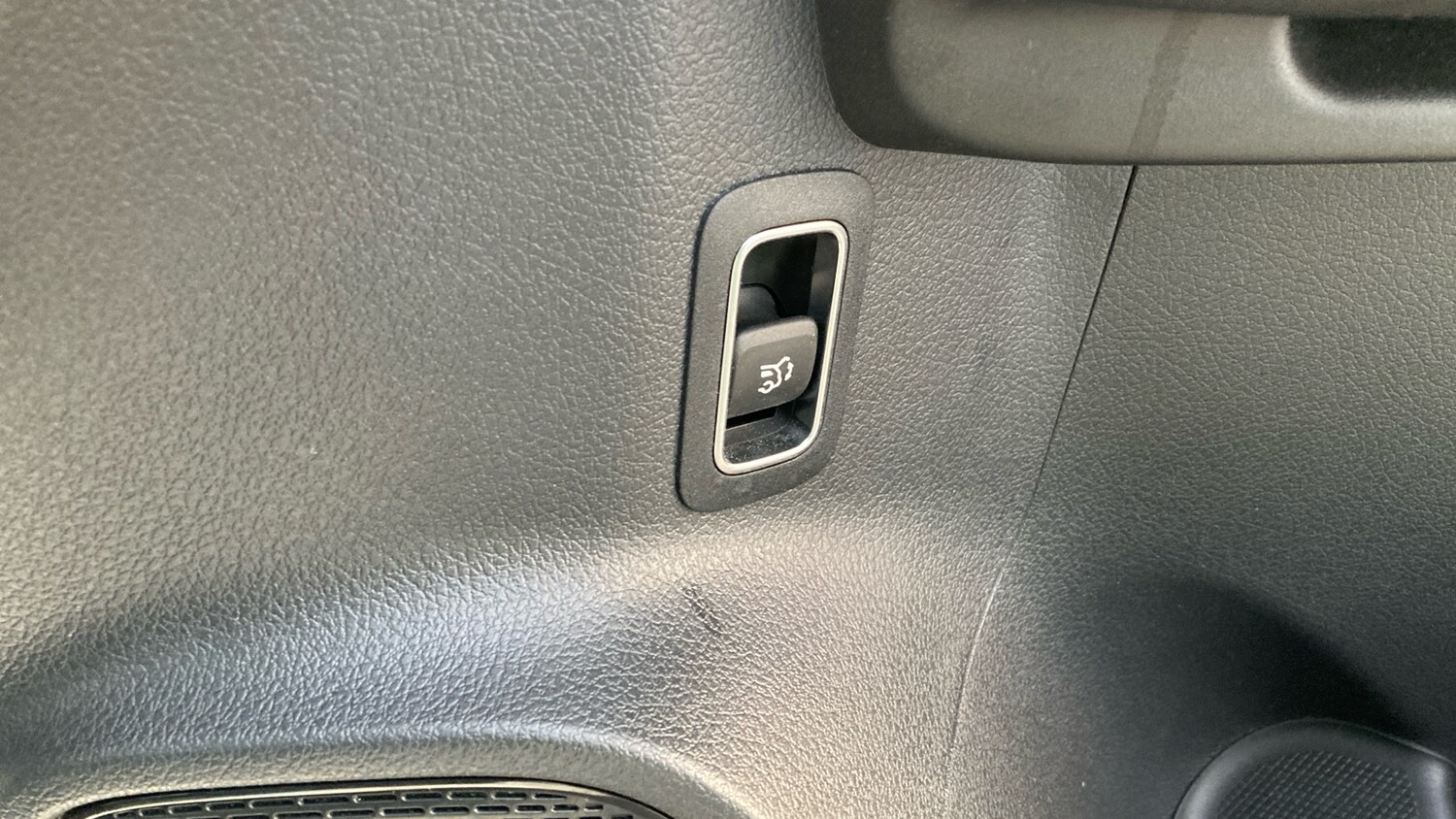 Used Mercedes-Benz EQB 2022 for sale - 76777935: Photo 36