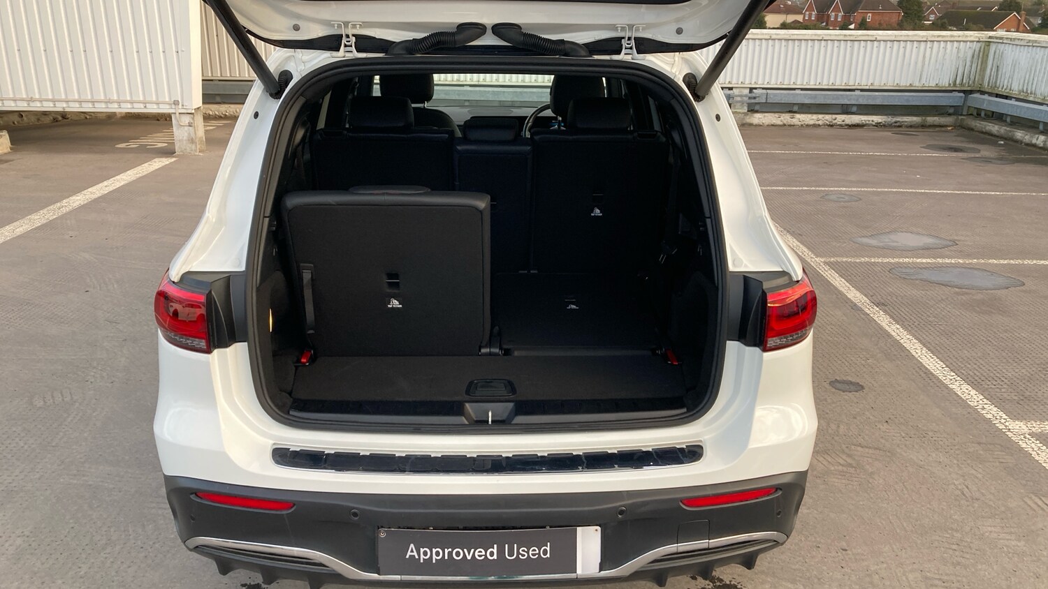 Used Mercedes-Benz EQB 2022 for sale - 76777935: Photo 4