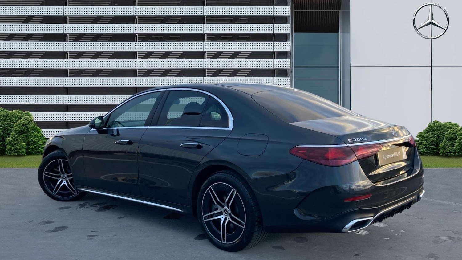 Used Mercedes-Benz E Class 2024 for sale - 77023296: Photo 2