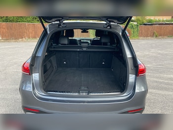 Used Mercedes-Benz GLE 2023 for sale - 79330137: Photo