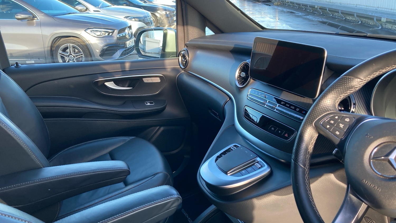 Used Mercedes-Benz V-Class 2023 for sale - 76903841: Photo 14