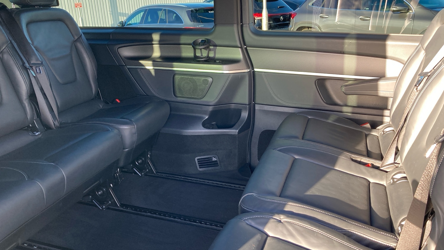 Used Mercedes-Benz V-Class 2023 for sale - 76903841: Photo 16