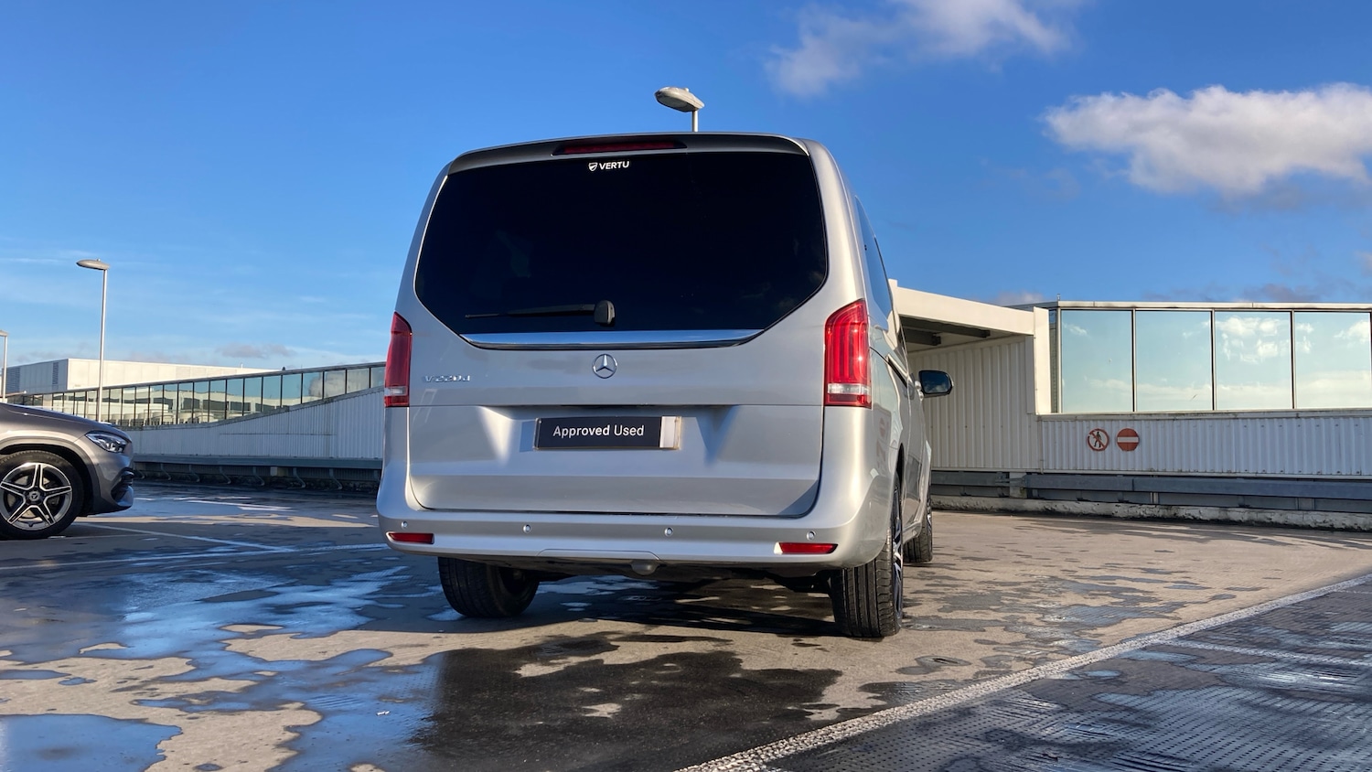 Used Mercedes-Benz V-Class 2023 for sale - 76903841: Photo 24