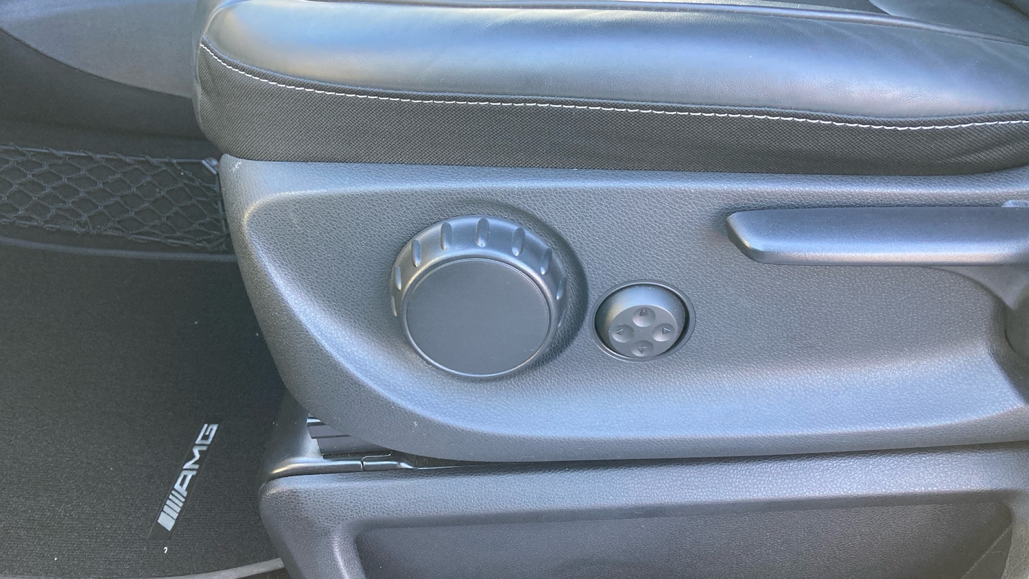 Used Mercedes-Benz V-Class 2023 for sale - 76903841: Photo 26