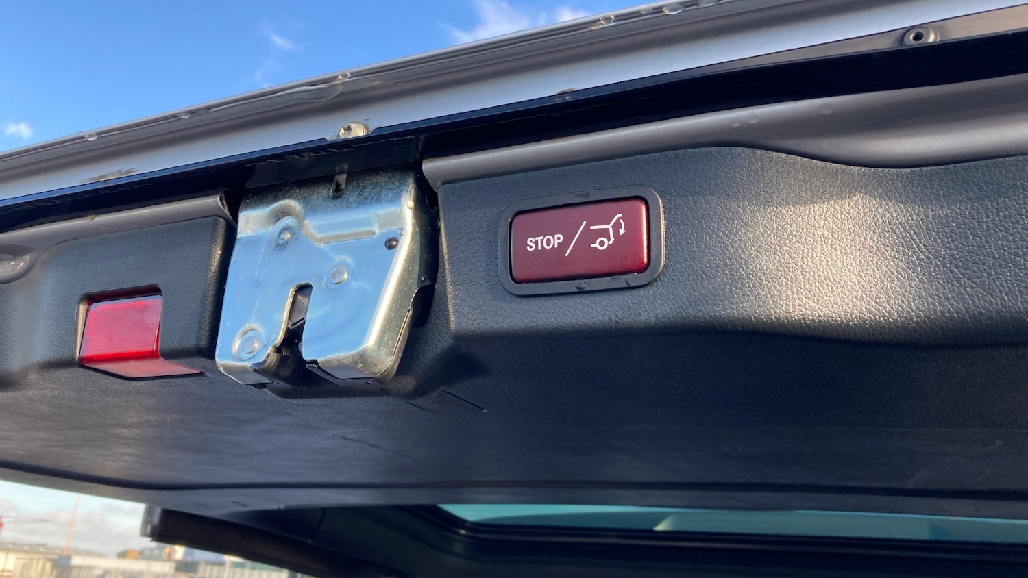 Used Mercedes-Benz V-Class 2023 for sale - 76903841: Photo 29