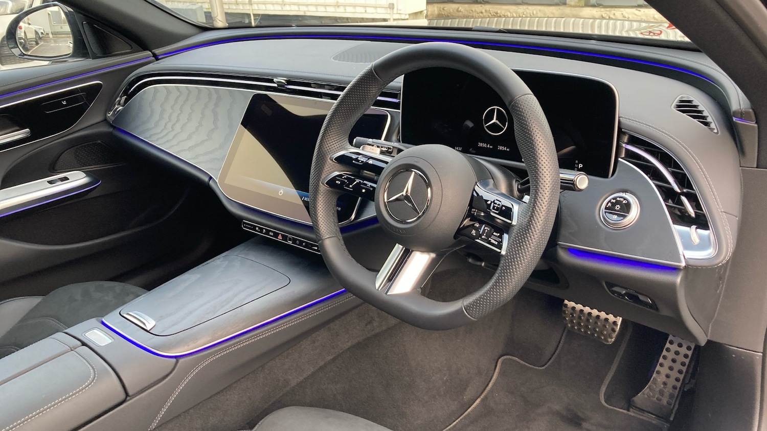 Used Mercedes-Benz E Class 2025 for sale - 77258043: Photo 11