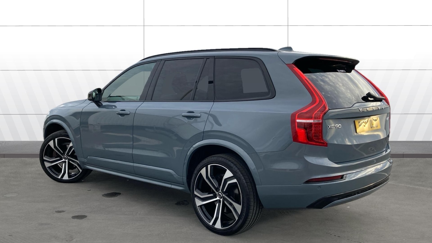 Used Volvo XC90 2021 for sale - 76402304: Photo 2