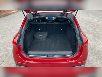 Used Mercedes-Benz C Class 2023 for sale - 78392359: Photo