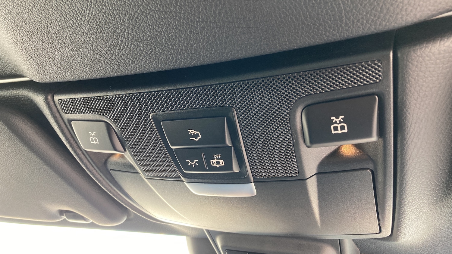 Used Mercedes-Benz E-Class 2018 for sale - 76076274: Photo 32