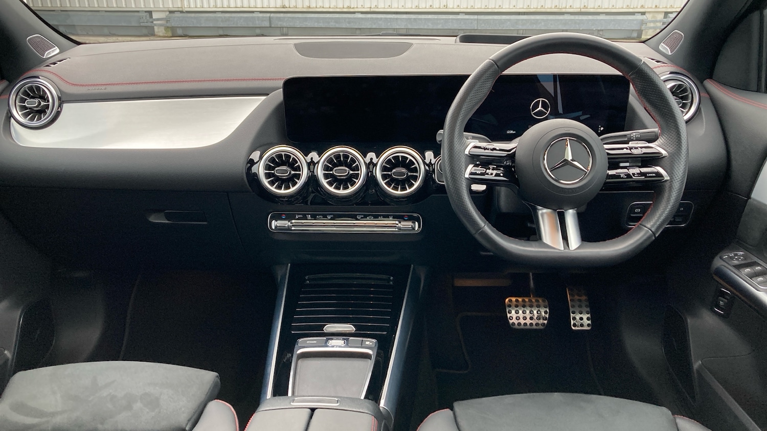 Used Mercedes-Benz EQA 2024 for sale - 76859665: Photo 10