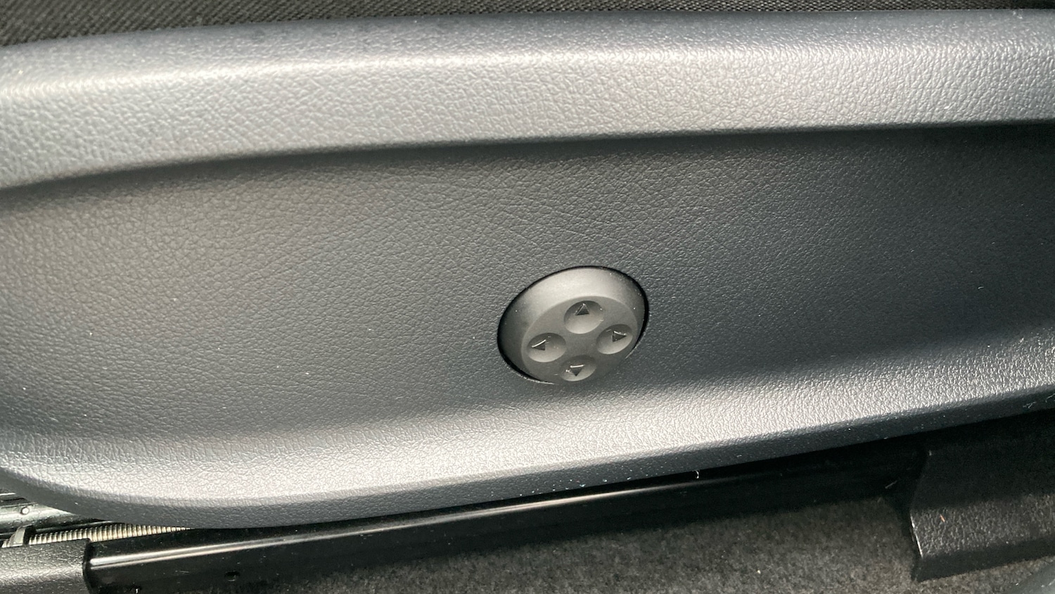 Used Mercedes-Benz EQA 2024 for sale - 76859665: Photo 27