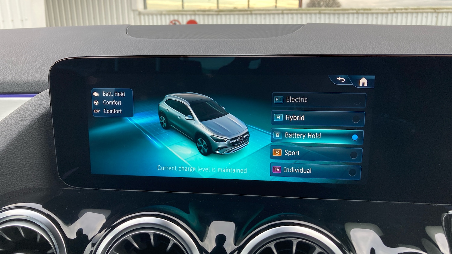 Used Mercedes-Benz GLA 2025 for sale - 77079478: Photo 42