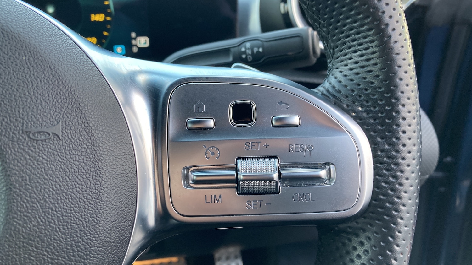 Used Mercedes-Benz CLA 2022 for sale - 76290491: Photo 35