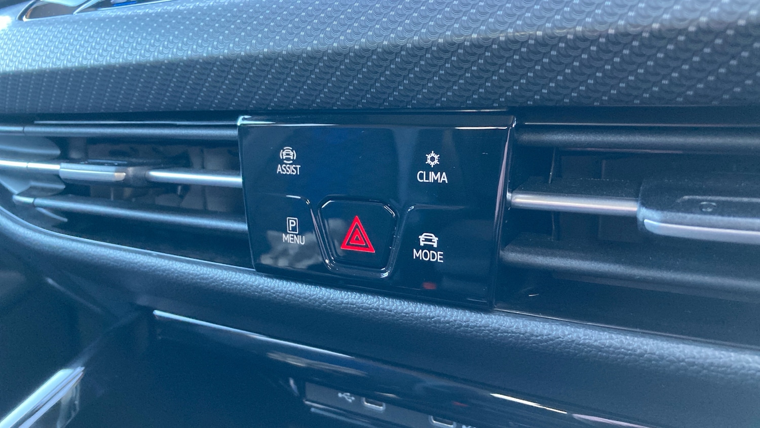 Used Volkswagen Golf 2023 for sale - 77961702: Photo 41