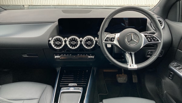 Used Mercedes-Benz EQA 2024 for sale - 76299743: Photo 10