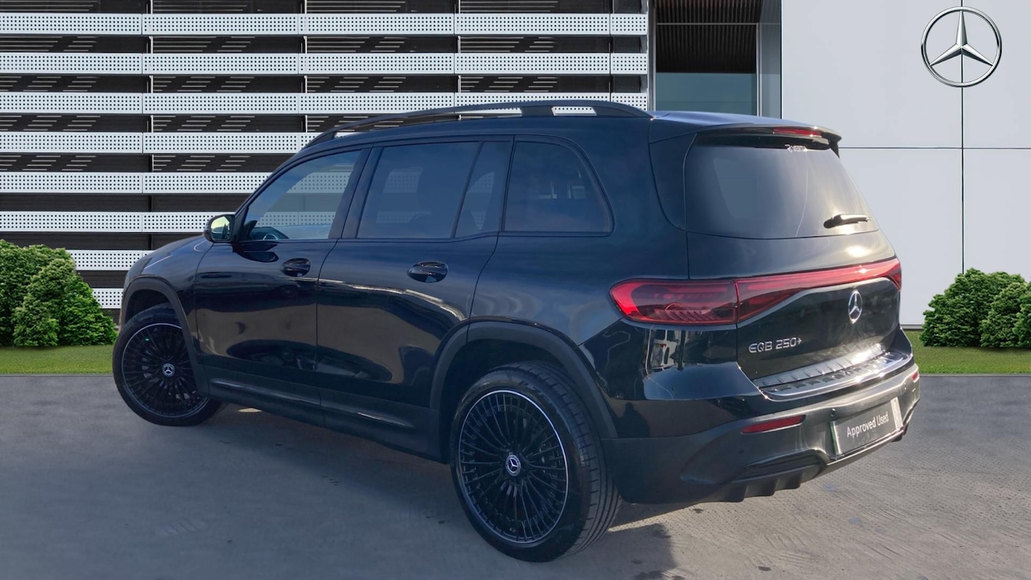 Used Mercedes-Benz EQB 2025 for sale - 77079480: Photo 2