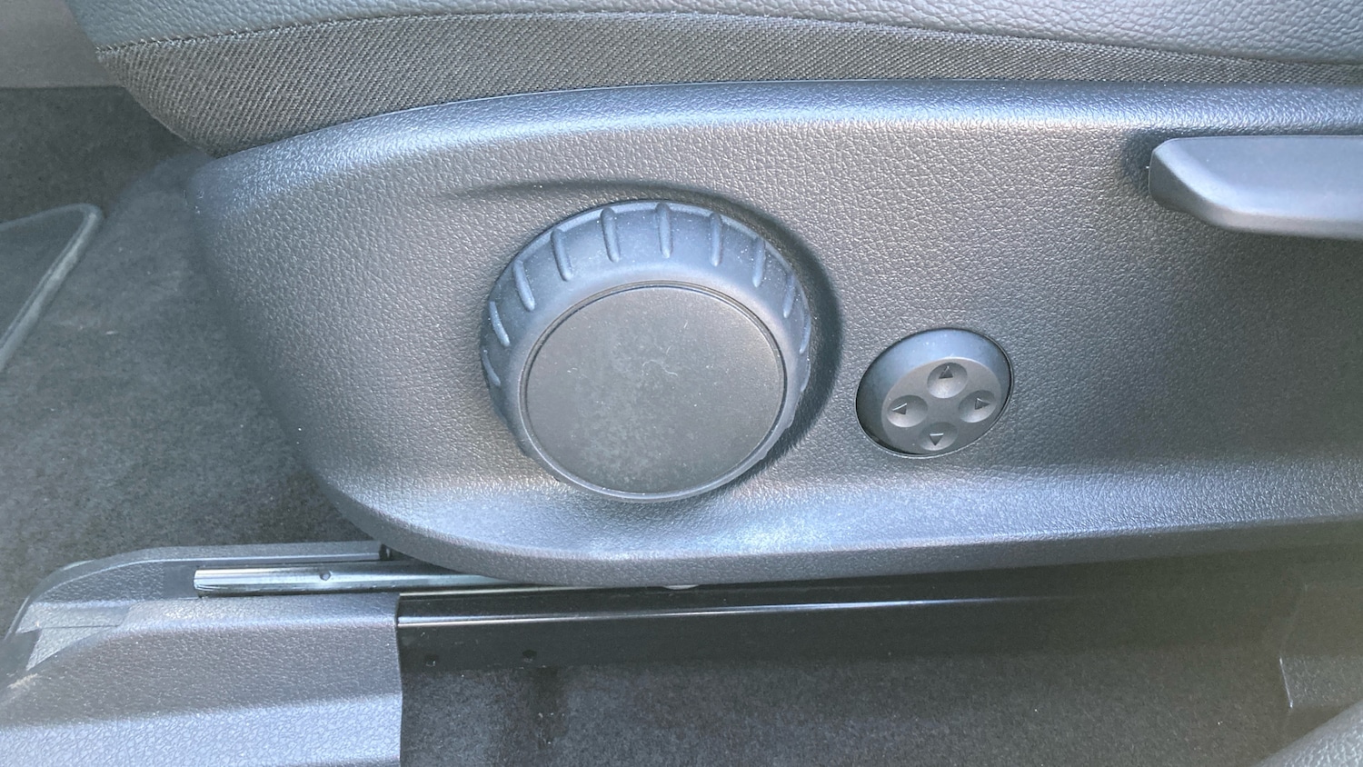 Used Mercedes-Benz EQB 2025 for sale - 77079480: Photo 25