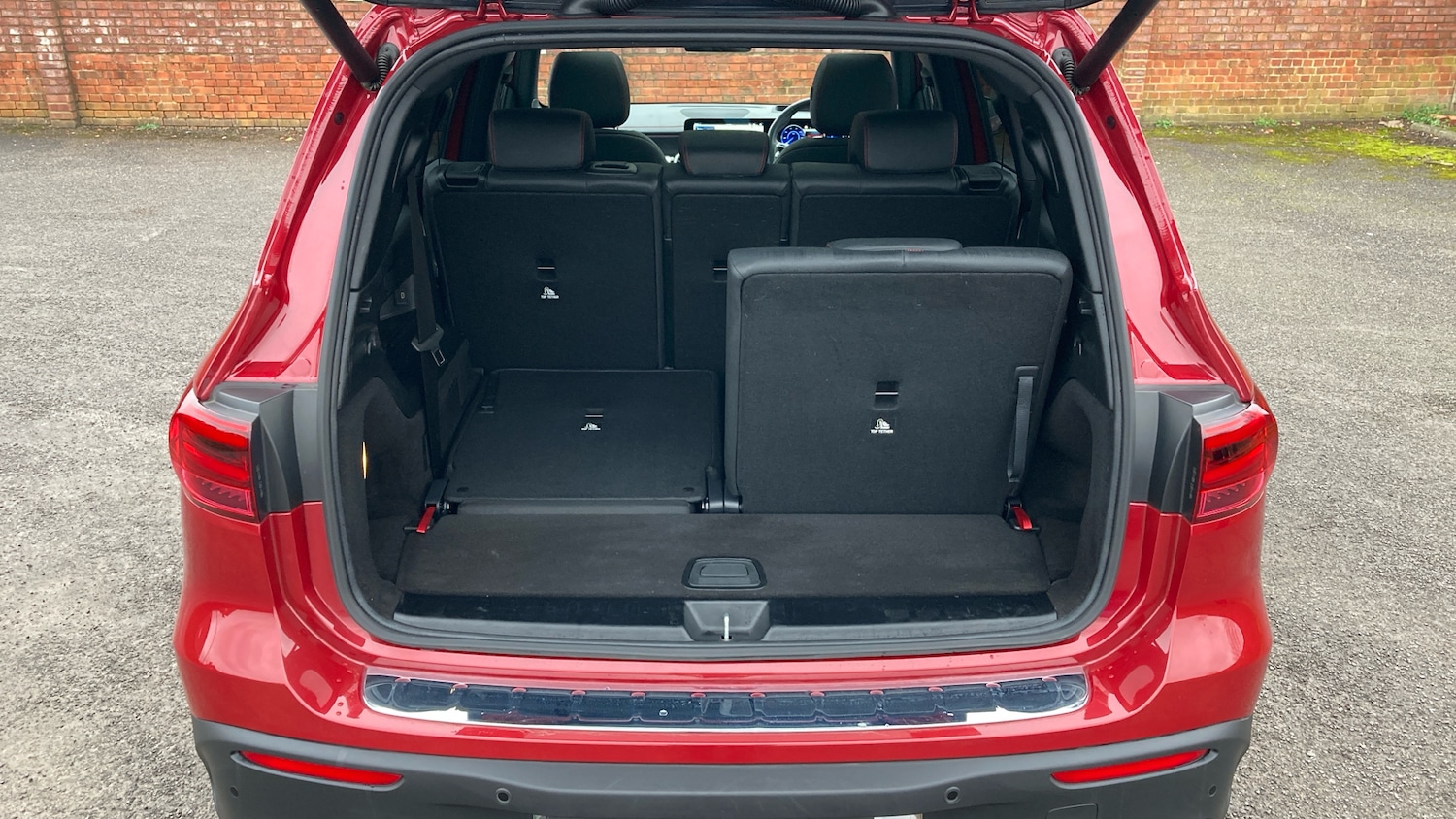 Used Mercedes-Benz EQB 2025 for sale - 77264273: Photo 4