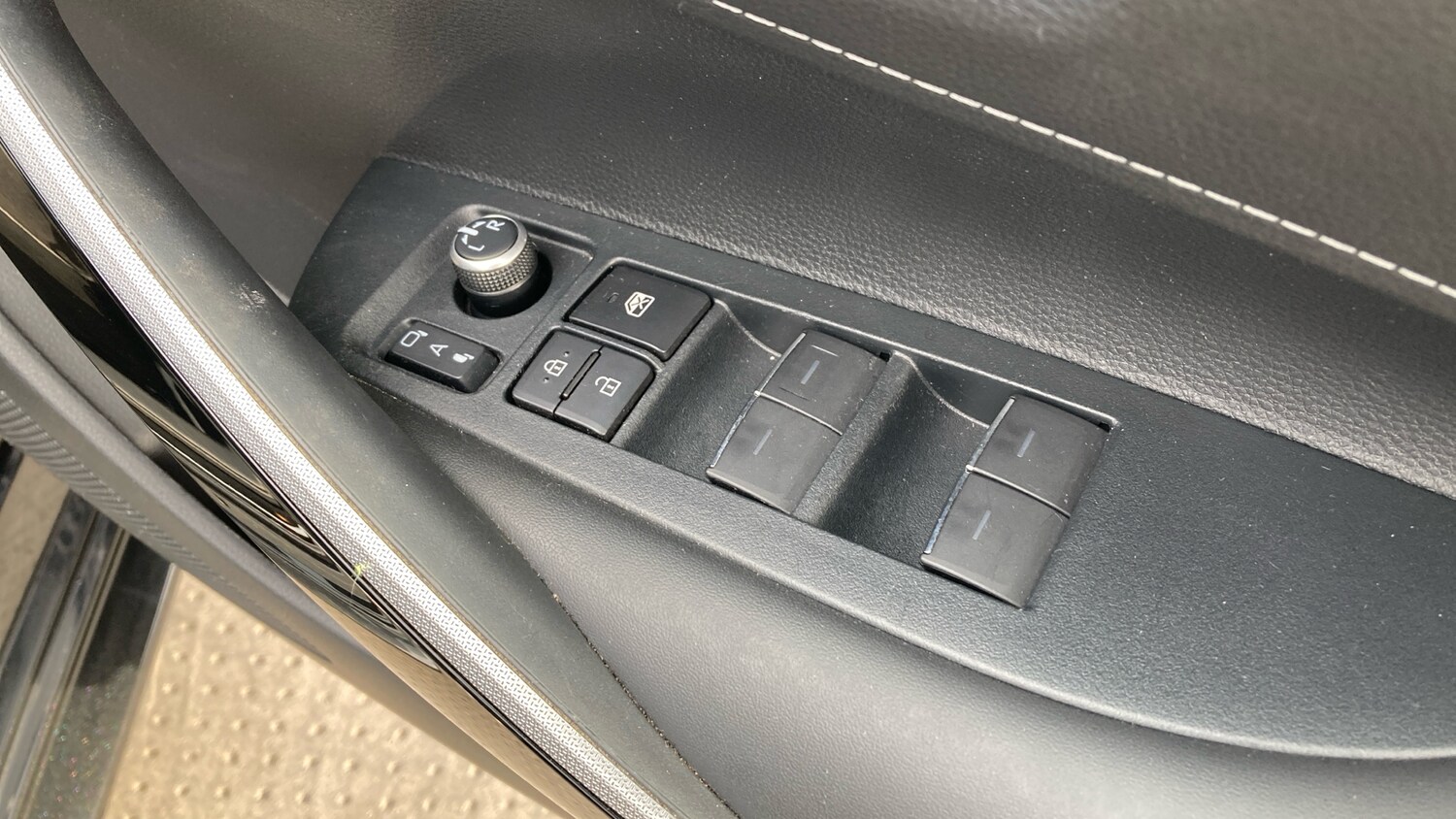 Used Toyota Corolla 2021 for sale - 76343852: Photo 29