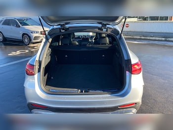 Used Mercedes-Benz GLC 2024 for sale - 77917647: Photo