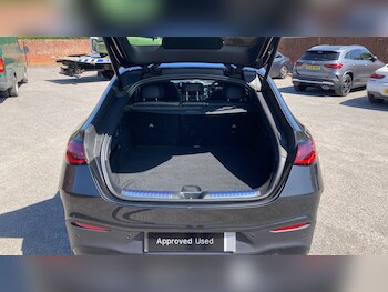 Used Mercedes-Benz GLC 2025 for sale - 78862608: Photo
