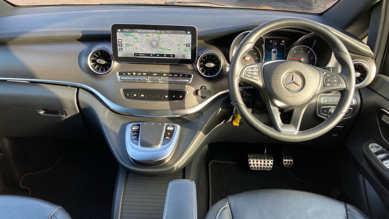 Used Mercedes-Benz V-Class 2023 for sale - 77179940: Photo 10