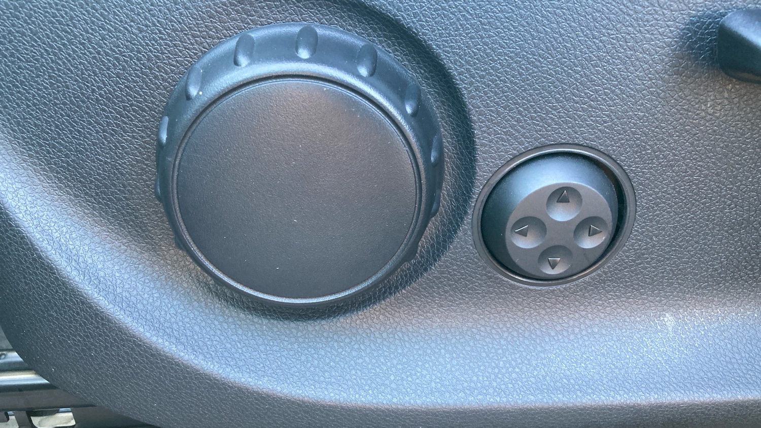 Used Mercedes-Benz V-Class 2023 for sale - 77179940: Photo 25