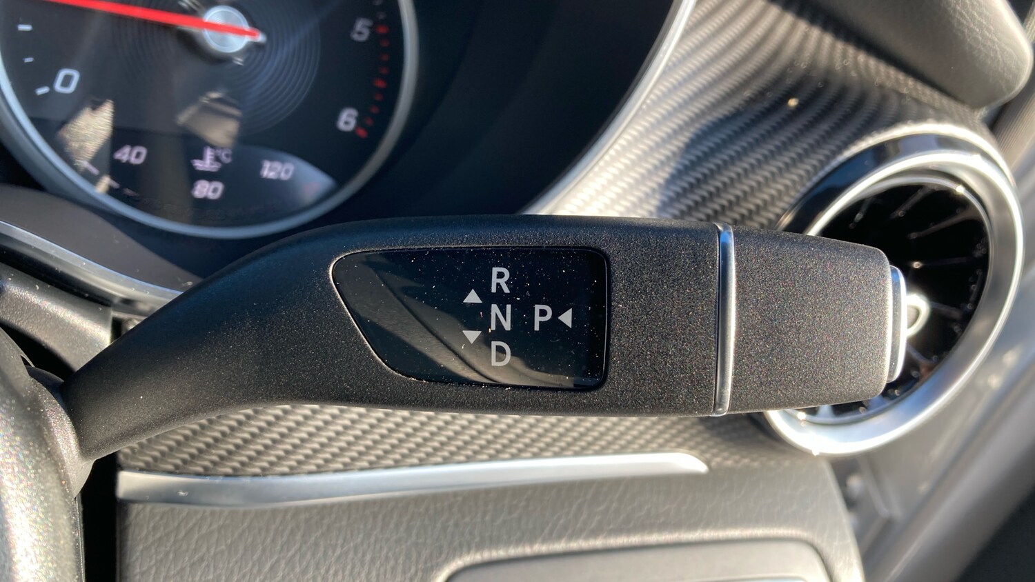 Used Mercedes-Benz V-Class 2023 for sale - 77179940: Photo 37