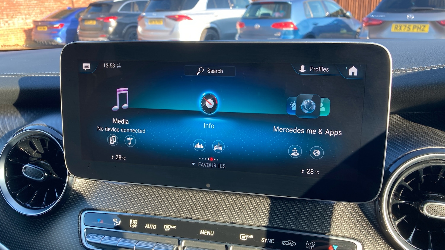 Used Mercedes-Benz V-Class 2023 for sale - 77179940: Photo 45