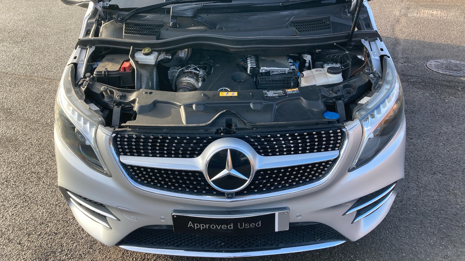 Used Mercedes-Benz V-Class 2023 for sale - 77179940: Photo 8