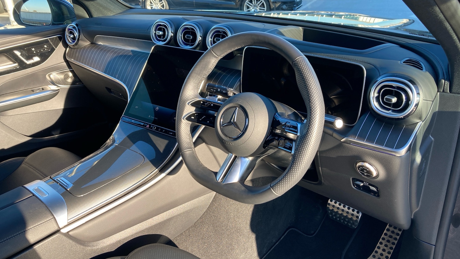 Used Mercedes-Benz GLC 2025 for sale - 76640823: Photo 11