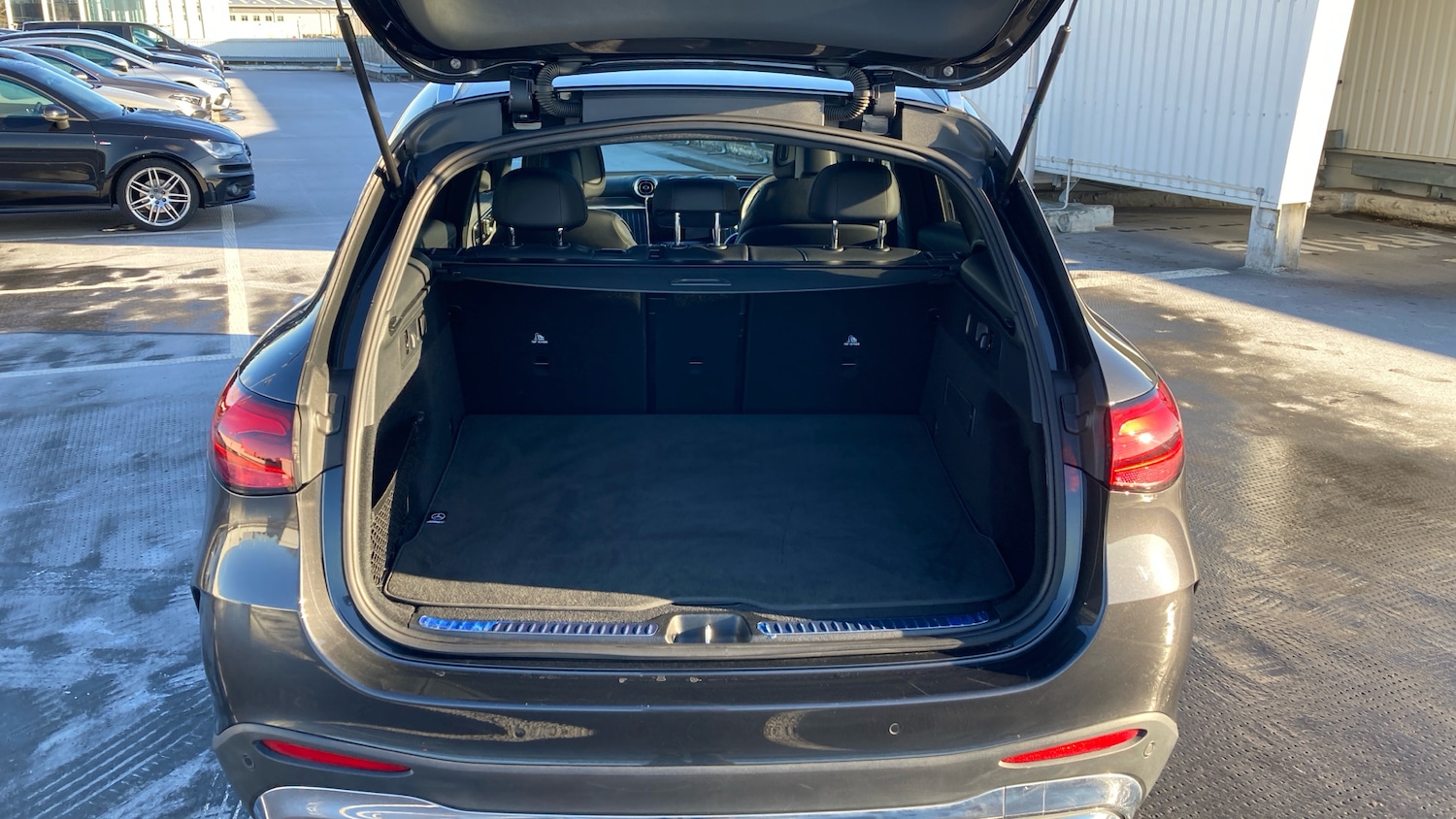 Used Mercedes-Benz GLC 2025 for sale - 76640823: Photo 4