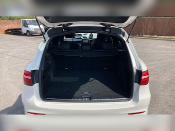 Used Mercedes-Benz GLC 2019 for sale - 79507571: Photo
