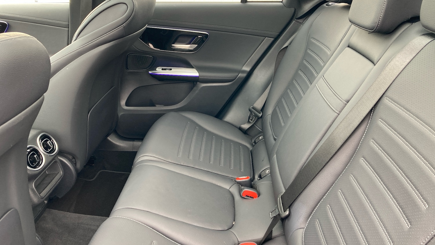 Used Mercedes-Benz GLC 2024 for sale - 76115742: Photo 16