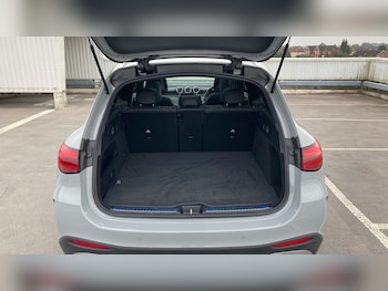 Used Mercedes-Benz GLC 2024 for sale - 76115742: Photo 4