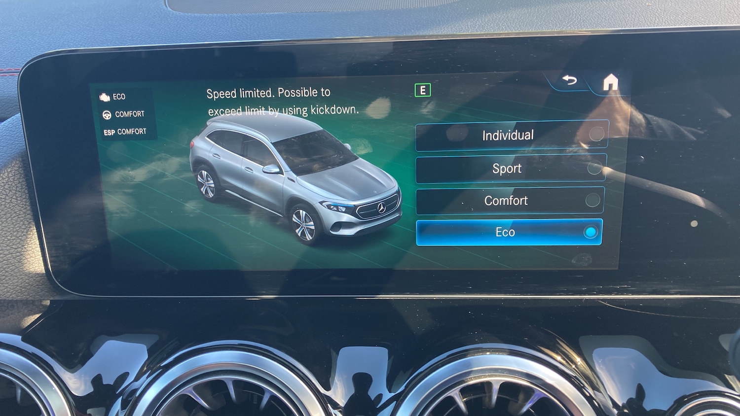 Used Mercedes-Benz EQA 2022 for sale - 76352906: Photo 29