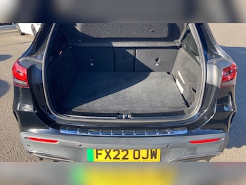 Used Mercedes-Benz EQA 2022 for sale - 76352906: Photo