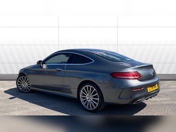 Used Mercedes-Benz C Class 2018 for sale - 79379327: Photo