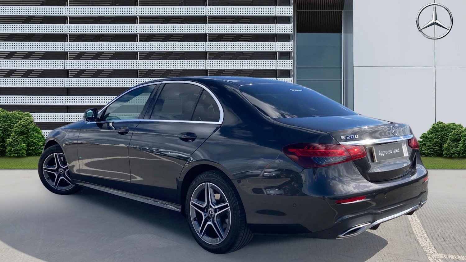 Used Mercedes-Benz E-Class 2023 for sale - 75994295: Photo 2