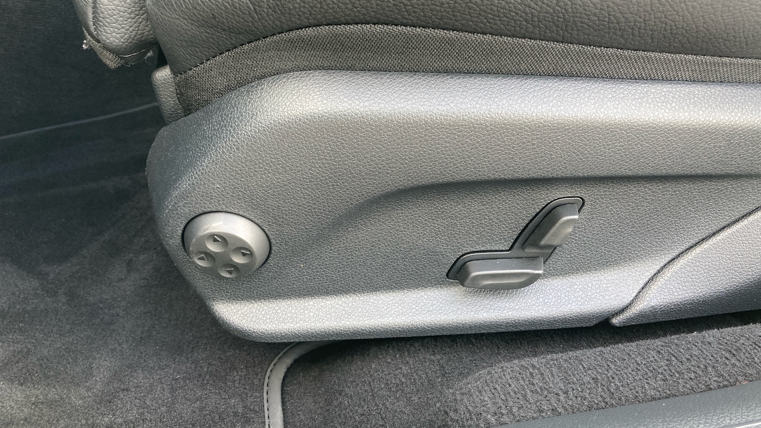 Used Mercedes-Benz E-Class 2023 for sale - 75994295: Photo 26