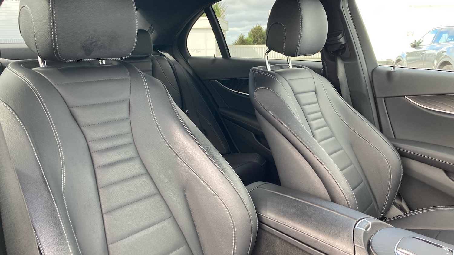 Used Mercedes-Benz E-Class 2023 for sale - 75994295: Photo 29