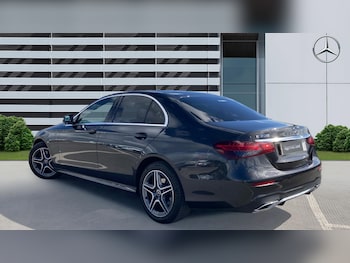 Used Mercedes-Benz E-Class 2023 for sale - 75994295: Photo 2