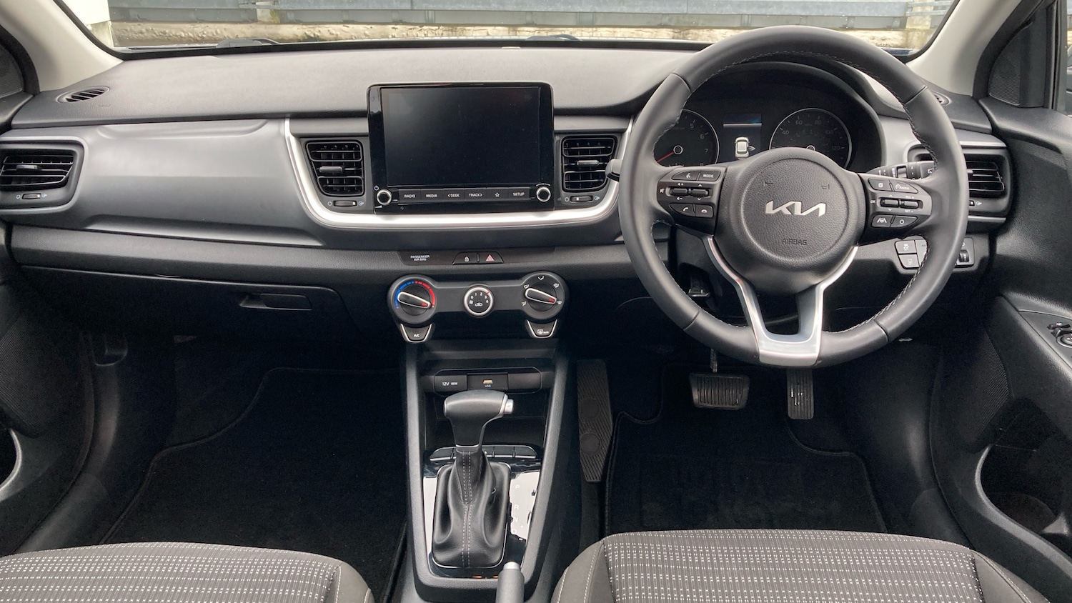 Used Kia Stonic 2023 for sale - 77224685: Photo 10