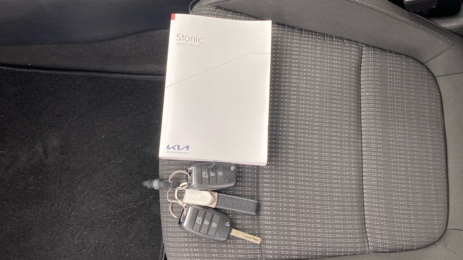 Used Kia Stonic 2023 for sale - 77224685: Photo 19