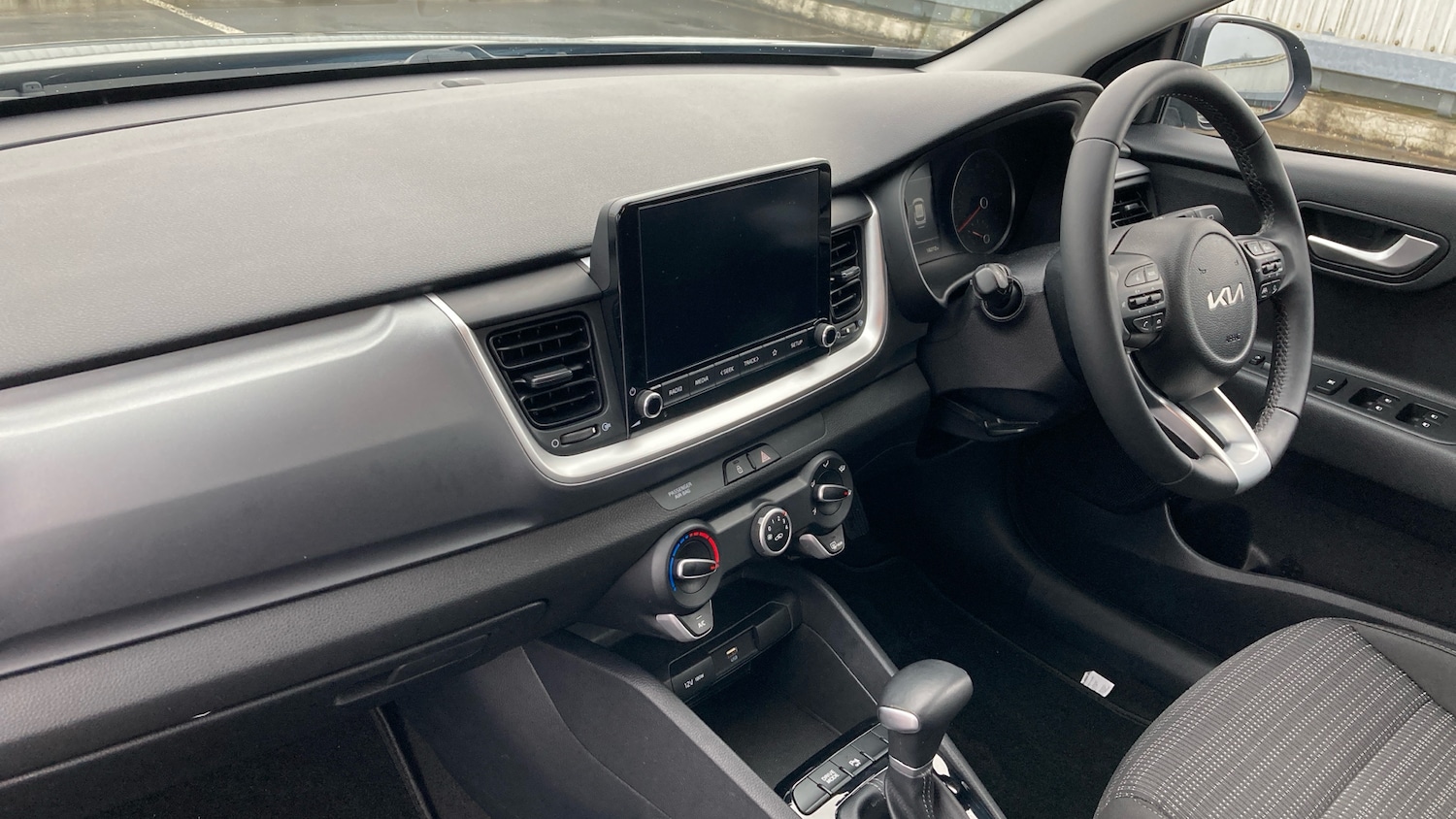 Used Kia Stonic 2023 for sale - 77224685: Photo 9