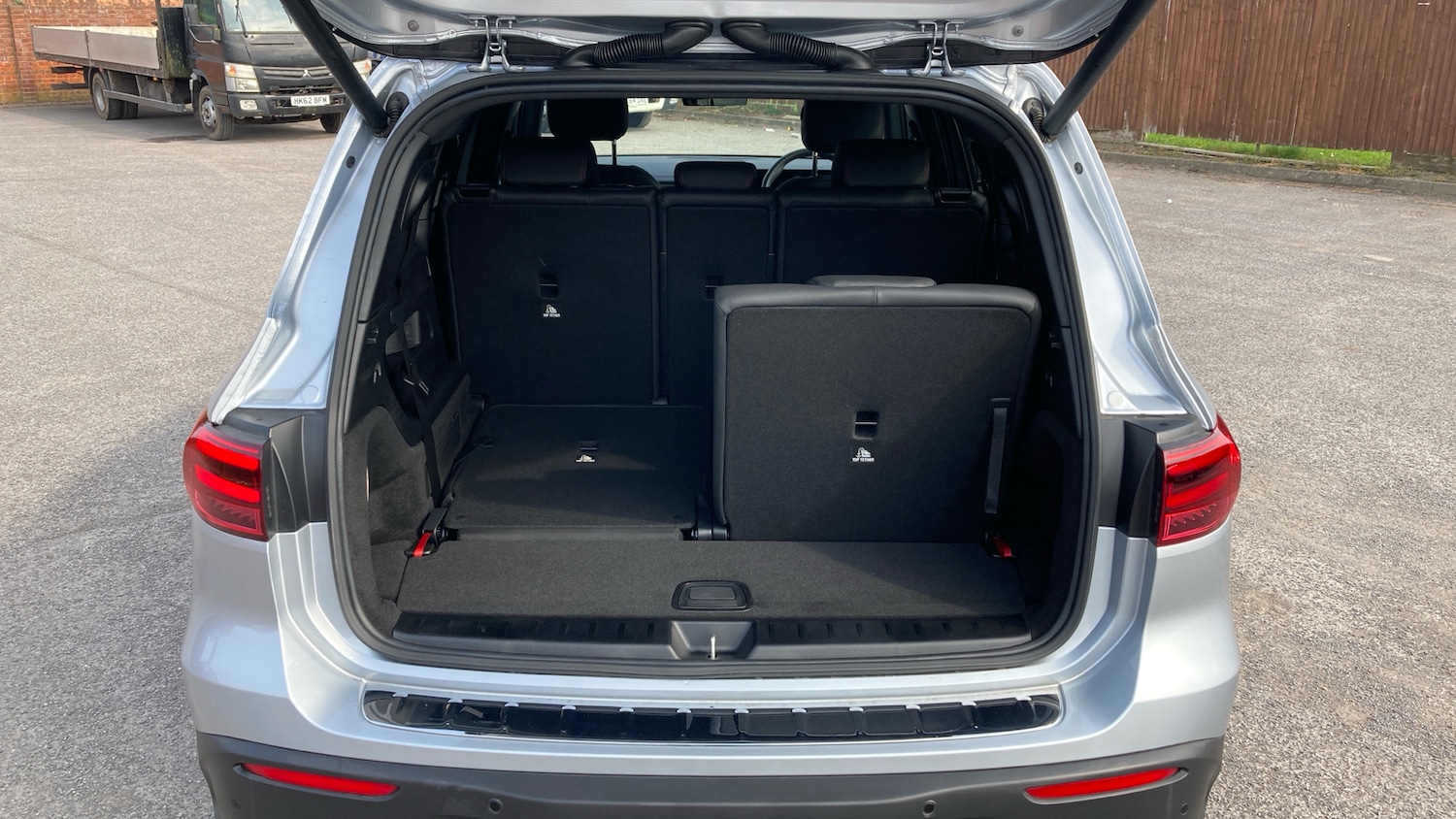 Used Mercedes-Benz EQB 2025 for sale - 78015127: Photo 4